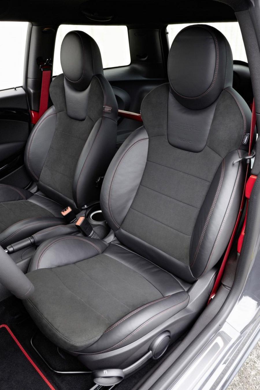  Mini Cooper GP JCW 2013 года  (фото 25 из 82)